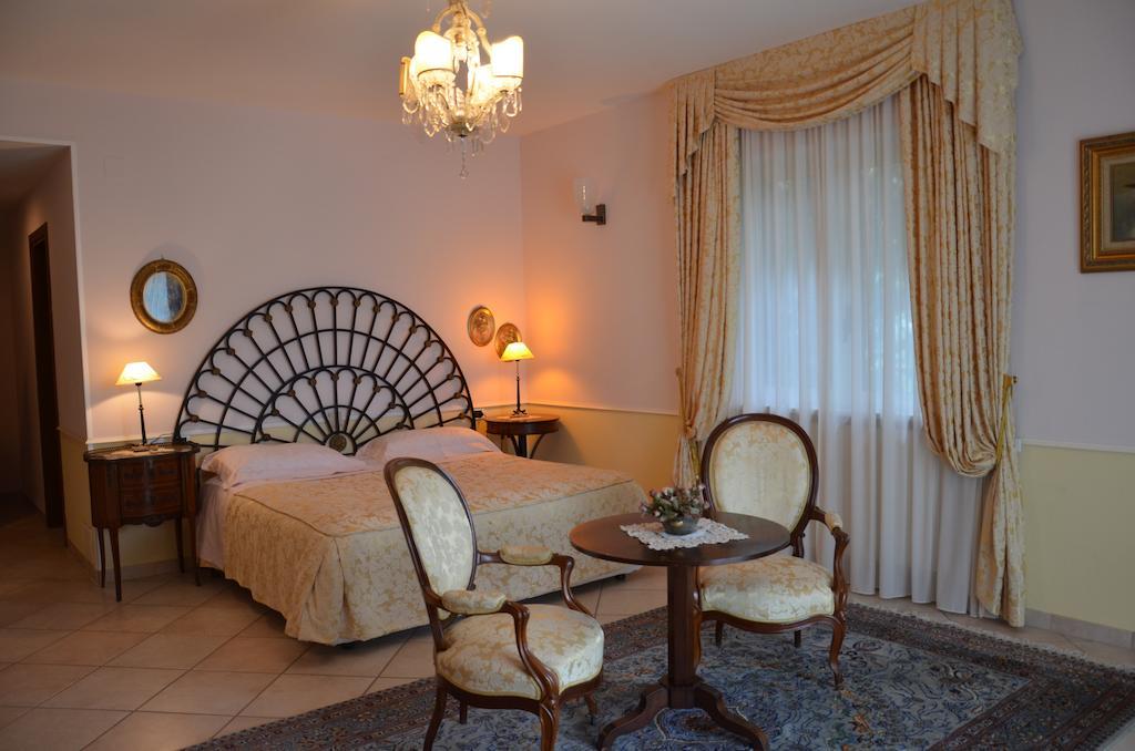 Bed And Breakfast El Dueno Palinuro Ruang foto