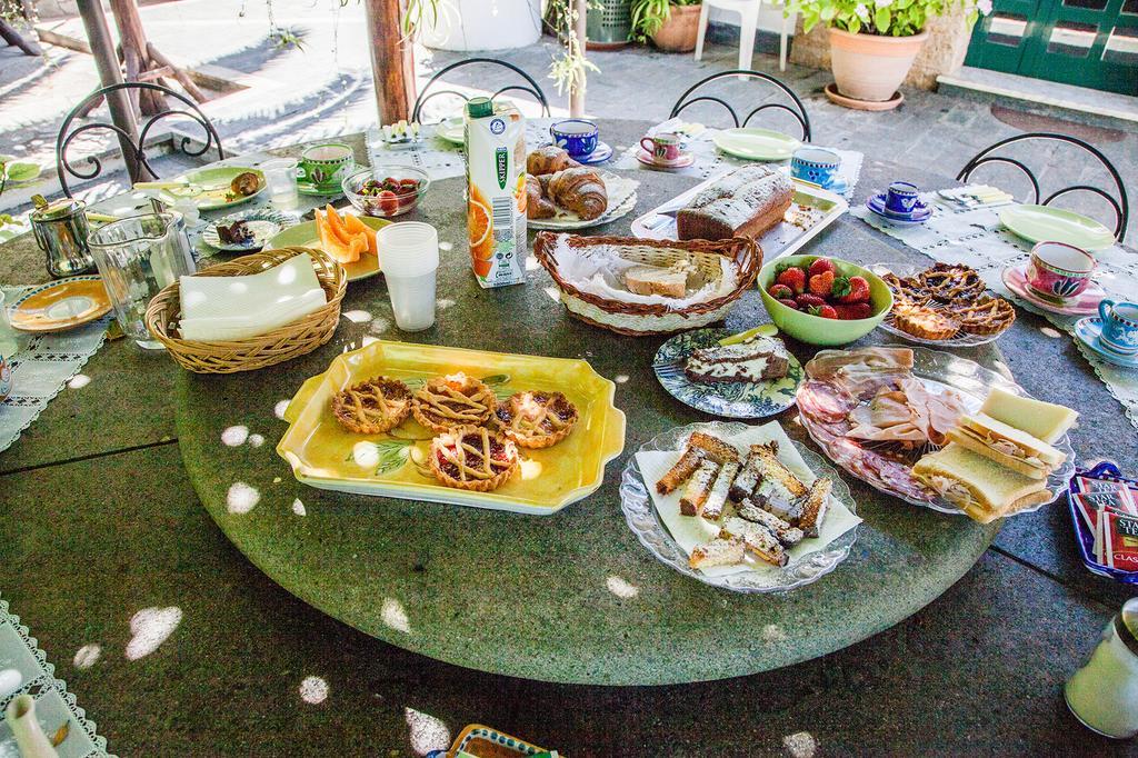 Bed And Breakfast El Dueno Palinuro Bagian luar foto