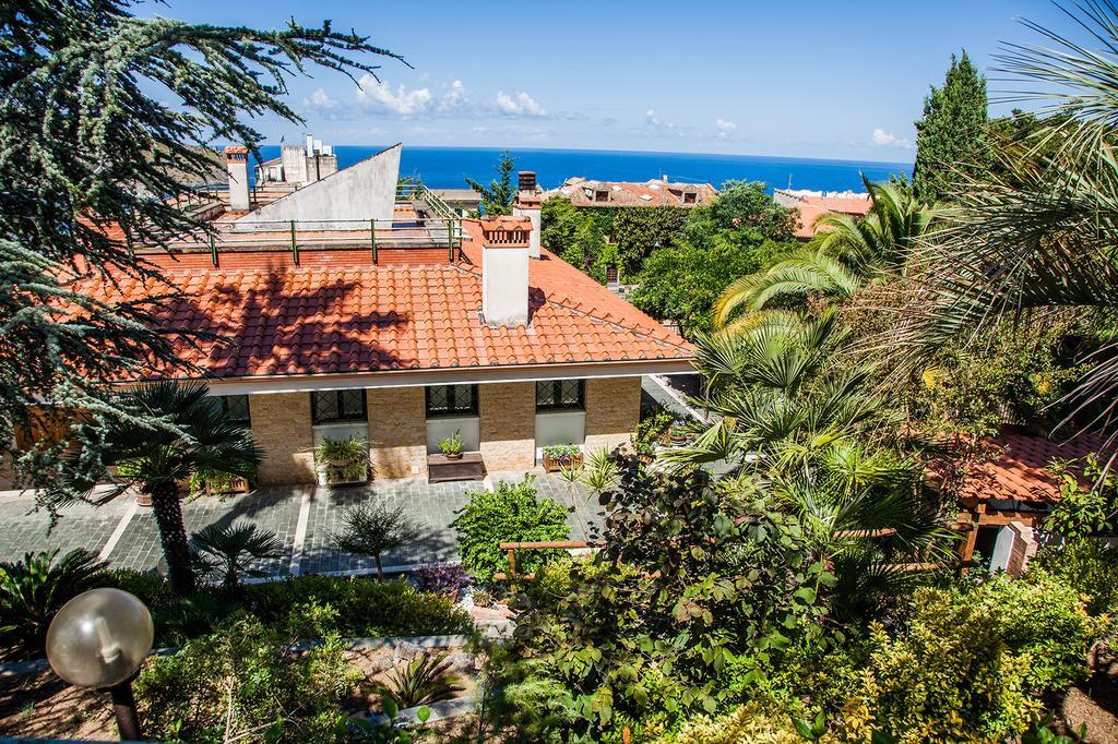 Bed And Breakfast El Dueno Palinuro Bagian luar foto
